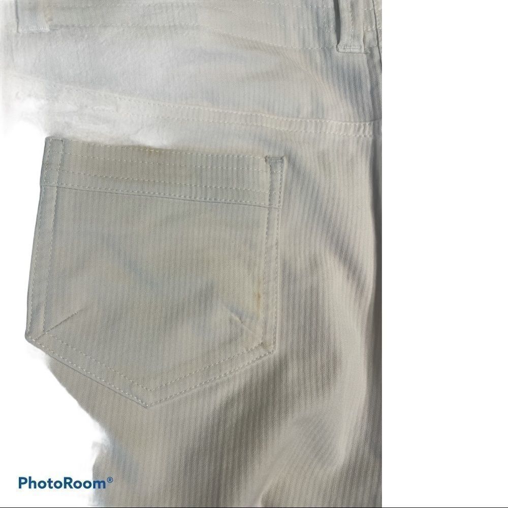 Sharagano Studio Tailored White Bermuda Shorts size 12 - Picture 7 of 8